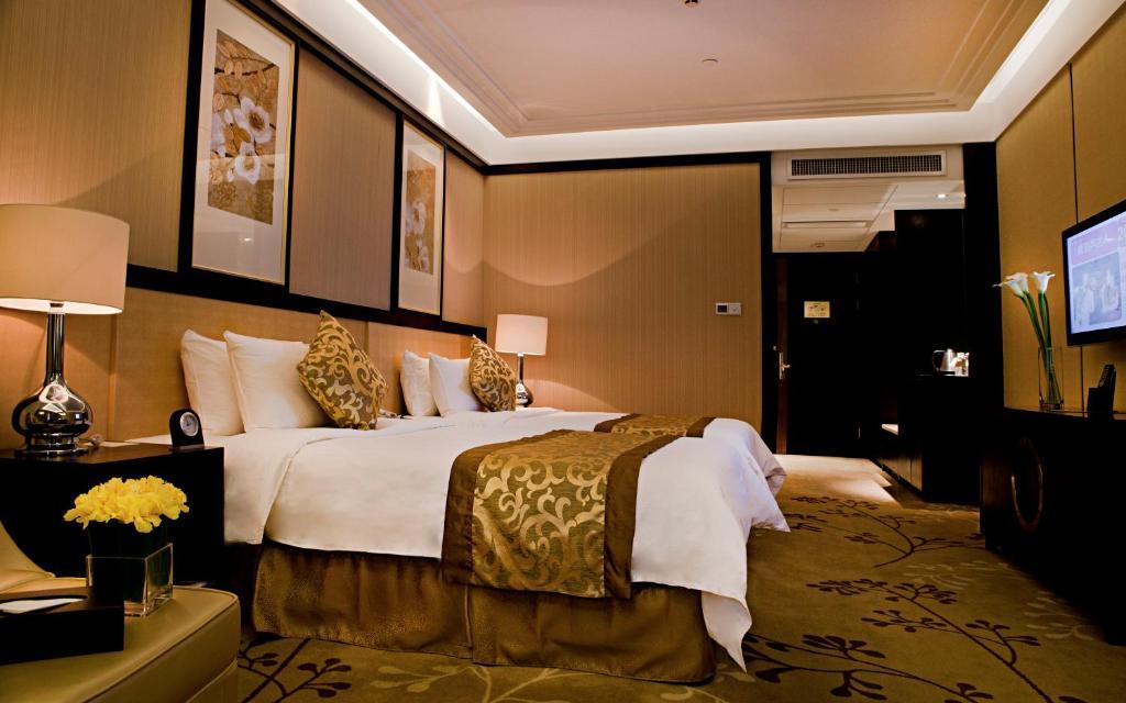 Ondine International Hotel Zhenjiang  Kamer foto