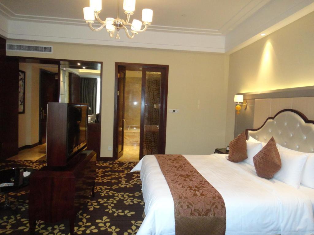 Ondine International Hotel Zhenjiang  Kamer foto