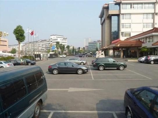 Ondine International Hotel Zhenjiang  Buitenkant foto